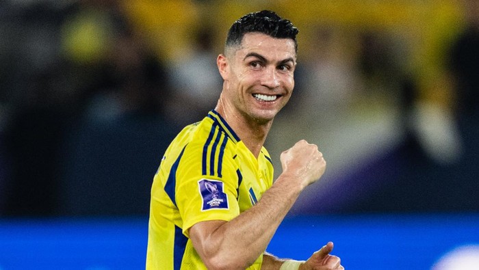 cristiano-ronaldo-1745717285398_169