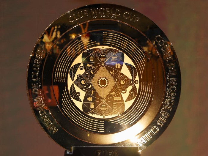 trofi-piala-dunia-antarklub_43