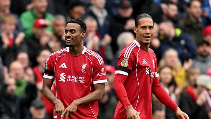 ryan-gravenberch-virgil-van-dijk-1758472143634_169