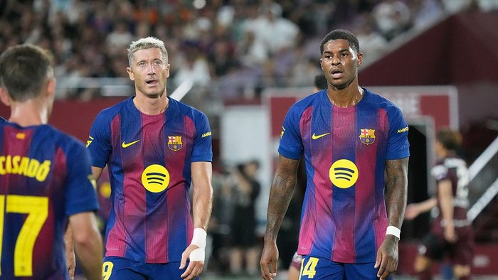 robert-lewandowski-marcus-rashford-1764804998867_169