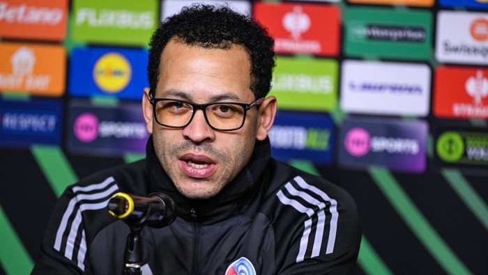 liam-rosenior-chelsea-stasbourg-1767703072171_169
