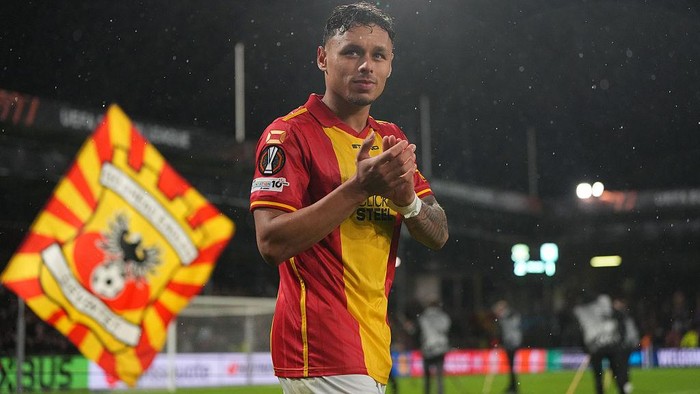 dean-james-go-ahead-eagles-liga-europa-go-ahead-eagles-vs-aston-villa-1761264137203_169