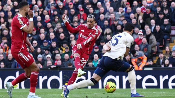 hugo-ekitike-liverpool-west-ham-united-1772294097160_169
