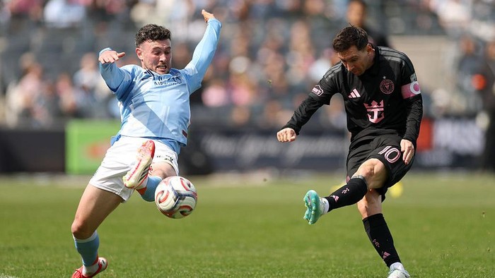 lionel-messi-inter-miami-new-york-city-fc-vs-inter-miami-mls-2026-major-league-soccer-1774251932565_169 (1)